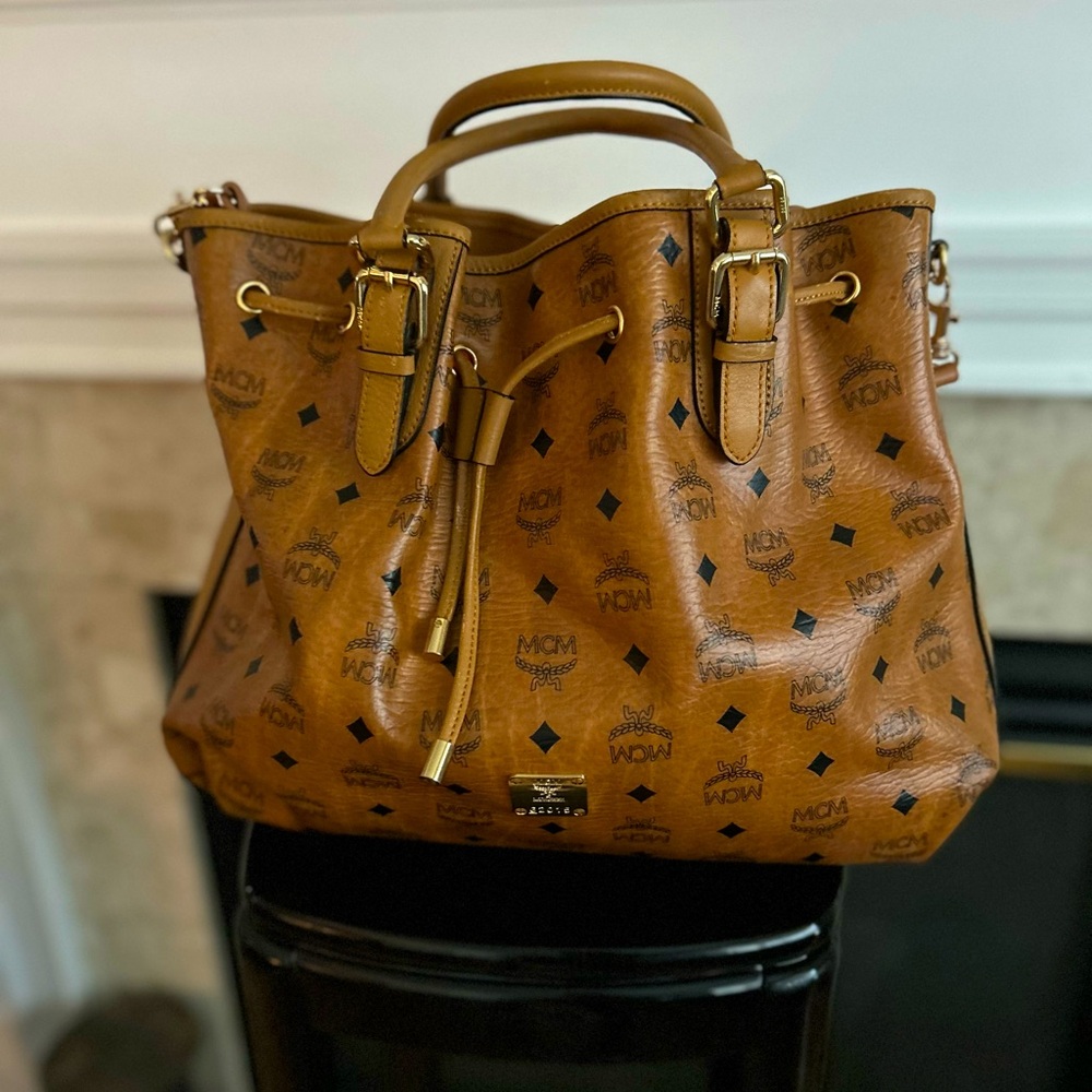 MCM COGNAC Visetos bucket / hobo bag